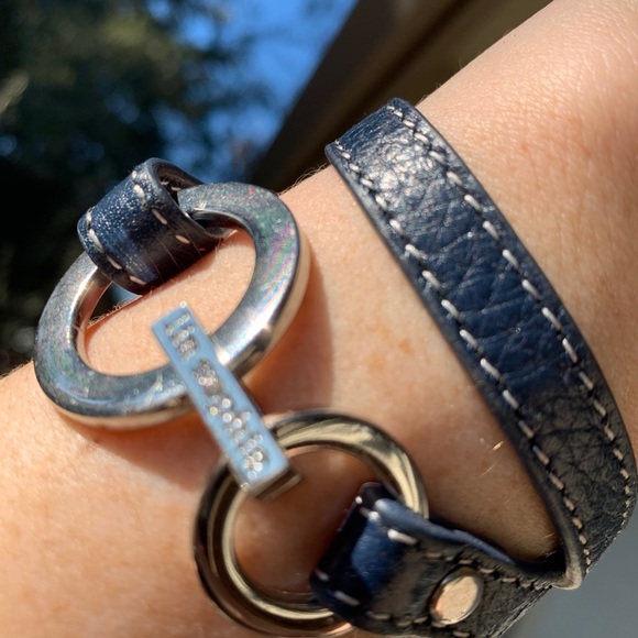 Deep Blue Wrapped - Picture 2 of 3